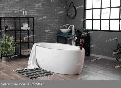 Ванная комната: идеальное сочетание ванны и вина