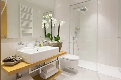 Фото ванны из керамогранита, подчеркивающей красоту вашей ванной комнаты