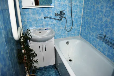 Фото ванной комнаты с пластиковыми панелями: функциональность и удобство