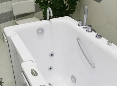Инновационная ванна сидячая: фото и удобство использования