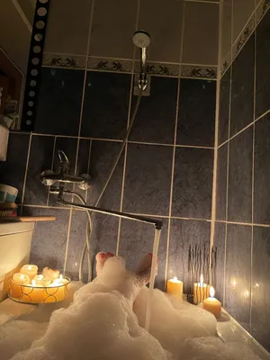 Изображение Ванны со свечами: добавьте стиль в свою ванную комнату