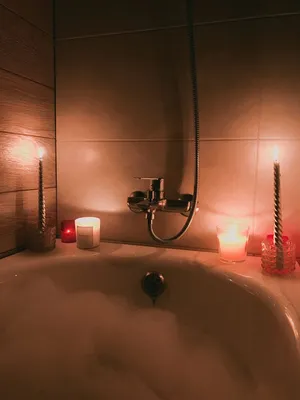 Ванна со свечами: красивое изображение в формате PNG