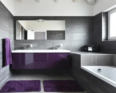 Красивое фото ванной в фиолетовых тонах