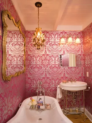 Ванна в розовом цвете: уют и стиль в вашей ванной (фото)