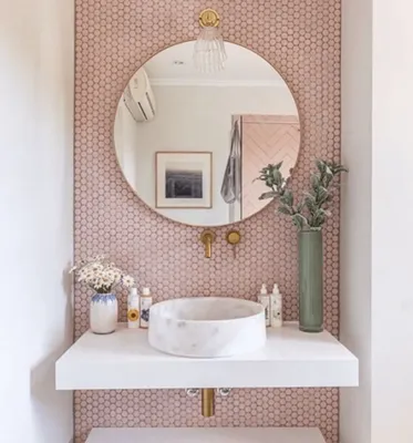 Фото ванной комнаты в розовом цвете 2024
