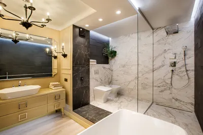 Эклектичная ванная комната с необычными деталями