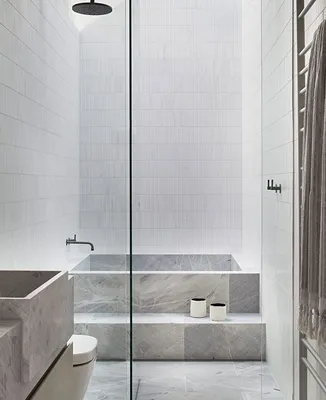 Фото ванной комнаты с белой плиткой в хорошем качестве