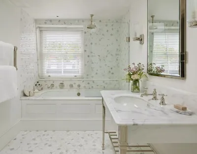 Фото ванной комнаты с белой плиткой - скачать в 4K