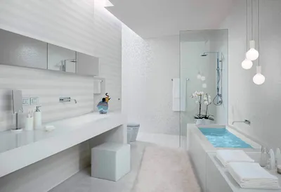 Интерьер ванных комнат с белой плиткой: идеи для творческого интерьера