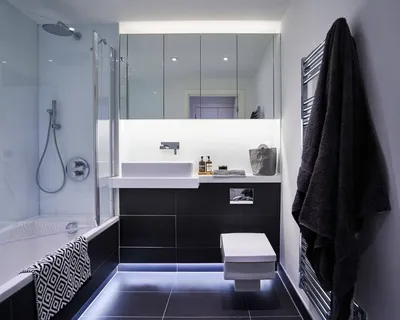 Фото ванной комнаты с минималистичным декором