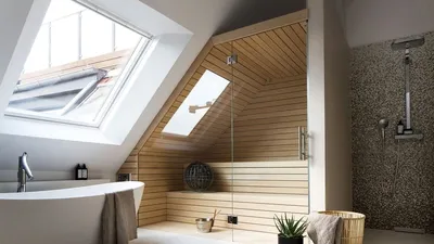 Ванная комната на мансардном этаже: современный подход к дизайну интерьера