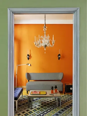 Вдохновляющая ванная комната в оранжевой гамме