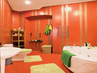 Фотография стильной ванной комнаты в оранжевой гамме