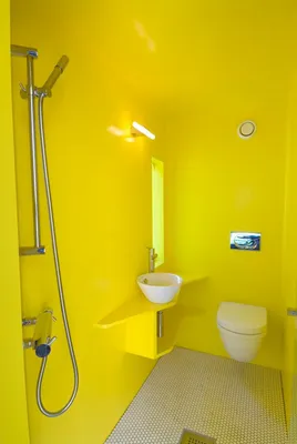 Фото ванной комнаты с желтым интерьером