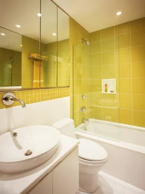 8) Яркая ванная комната в желтом цвете