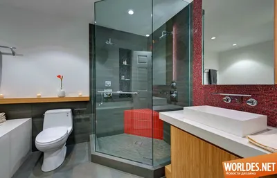 Фото ванной с угловой ванной и функциональным пространством