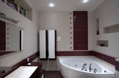 Фотография ванной с угловой ванной для бесплатного скачивания