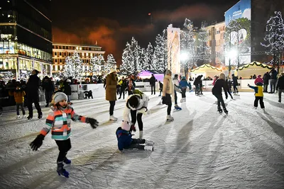 1. Зимняя красота Варшавы: Выберите размер и скачайте фото в формате JPG