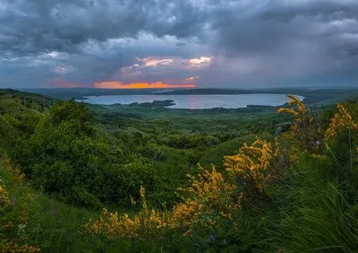 Фотография Весенней грозы, полная энергии