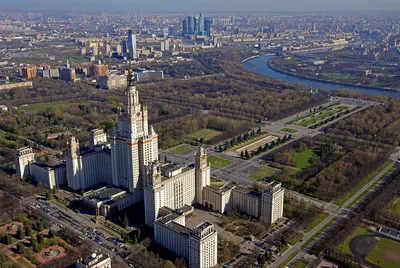 Панорамная фотография Воробьевских гор в зимний период: скачать бесплатно фото