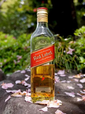 Картинка виски red label: идеальный подарок для ценителей