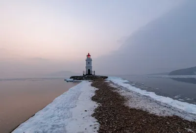 Великолепная зимняя атмосфера Владивостока: выбирай размер и формат!