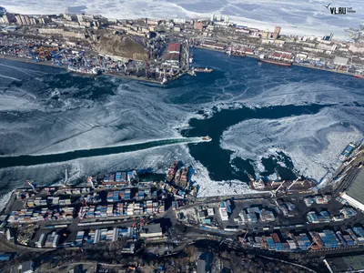 Зимний праздничный Владивосток: загрузи фотографии в JPG, PNG, WebP!