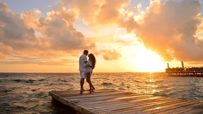 Фото влюбленных пар на море: вдохновляйтесь и наслаждайтесь моментами счастья