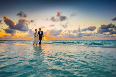 Романтическое свидание на море: фотографии влюбленных