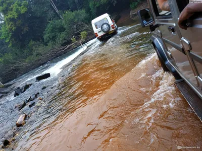 Фото Водопада дудхсагар в живописных красках