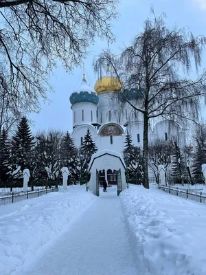 Изображение водопада гремячего: пленительный момент природной гармонии