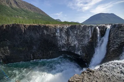 Прекрасное фото водопада Илья Муромец