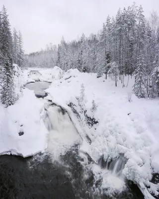 Водопад Кивач зимой: Очарование замороженной красоты