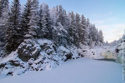 Зимние краски природы: Водопад Кивач в разных ракурсах