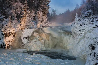 Фото Водопада Кивач зимой: Выбор формата для вашего настроения