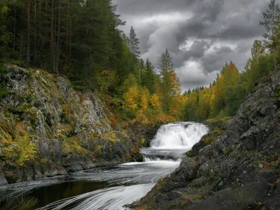 Потрясающая красота Водопада Кивач на фото