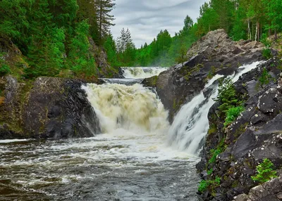 Впечатляющий Водопад Кивач: взгляд со снимка