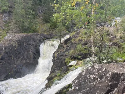 Роскошные фото водопада Кивач