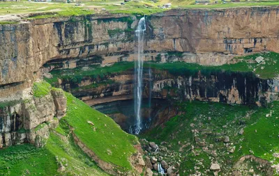 Прекрасный Водопад тобот на фото