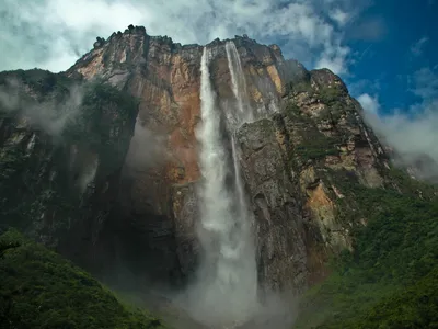Фотография водопада Тугела - красивый фон для рабочего стола