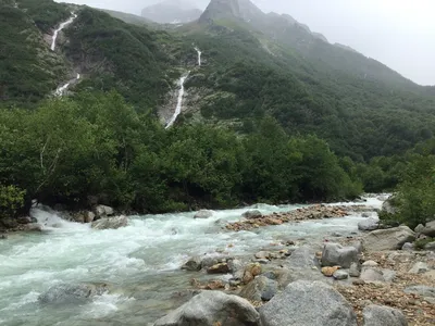 Фото водопада Тугела в Full HD разрешении на айфон