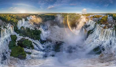 Потрясающая фотография водопада Тугела в макросъемке