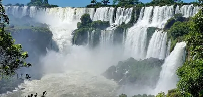 Изображение водопада Тугела в 2024 году, пророчащее красоту и величие