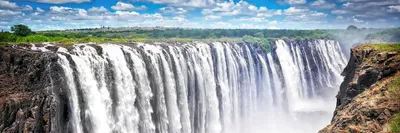 Изображение одного из самых впечатляющих водопадов - Виктория