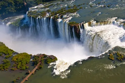 Окунитесь в красоту: смотровые площадки у водопадов Южной Америки на фото