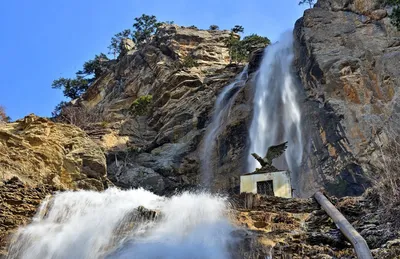 Фото водопадов Крыма: захватывающие снимки для вашего выбора