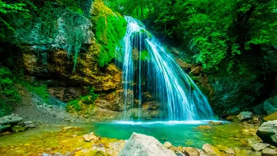 Фантастические картинки водопадов Крыма в различных форматах для скачивания