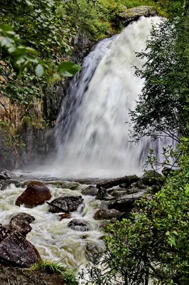 Водопад Кайети – необычное явление, создающее невероятные фотоэффекты.