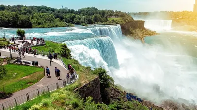 Великолепие водопада Iguazu: граница Бразилии и Аргентины