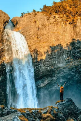 Фотография артового водопада Норвегии в Full HD качестве